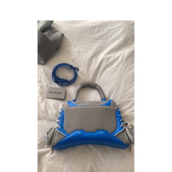 Balenciaga 💙 - Picture 5 of 8